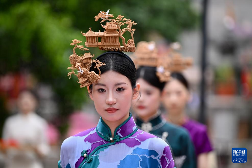 福建：融入現(xiàn)代生活 非遺正青春