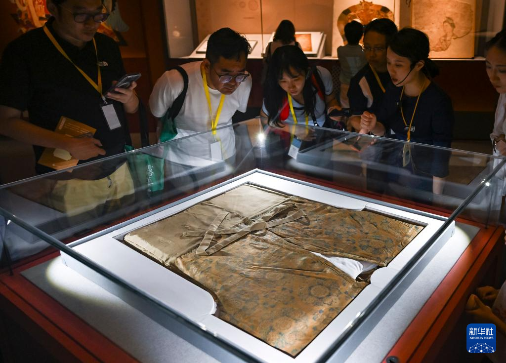 “露華濃深”大唐生活美學展將在上海奉賢博物館舉行