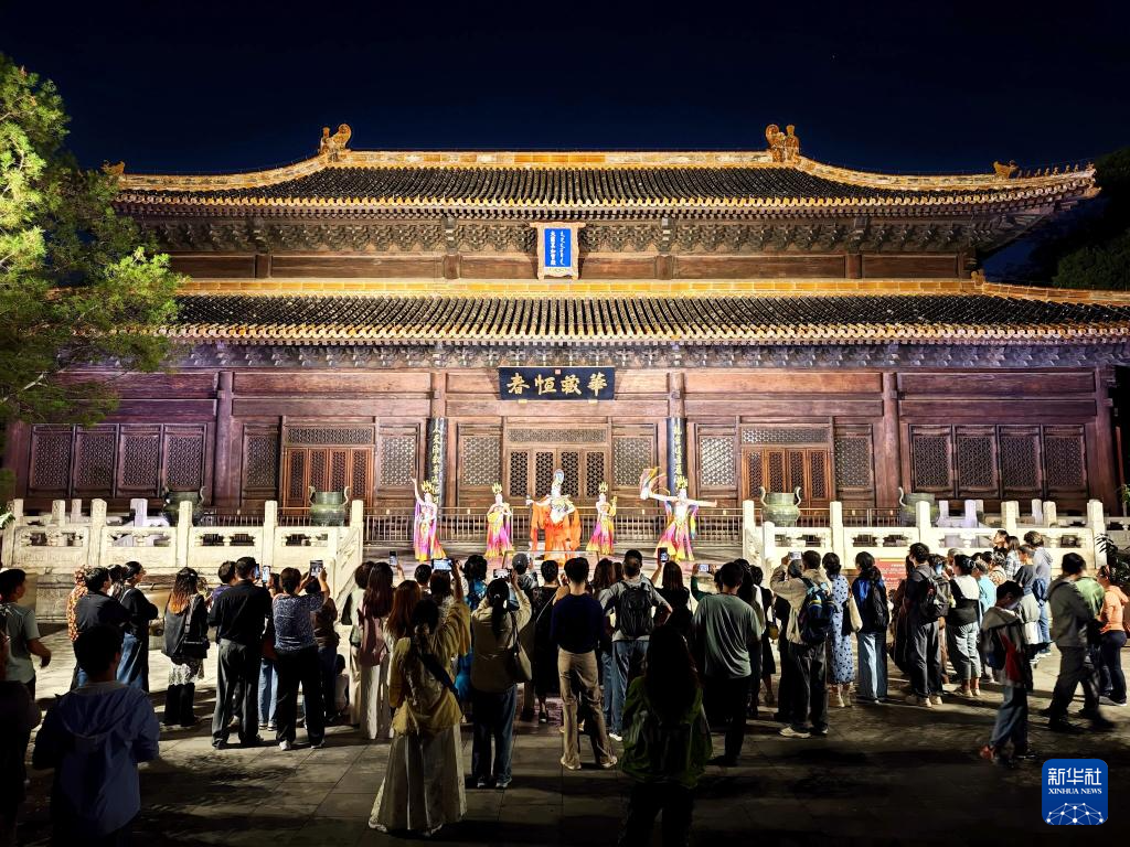 夜游北海公園 體驗園林藝術(shù)之旅