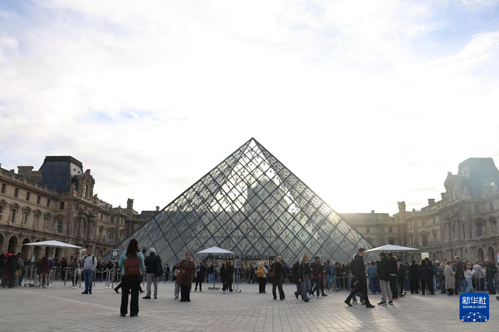 盧浮宮遭搶3天后重新開放