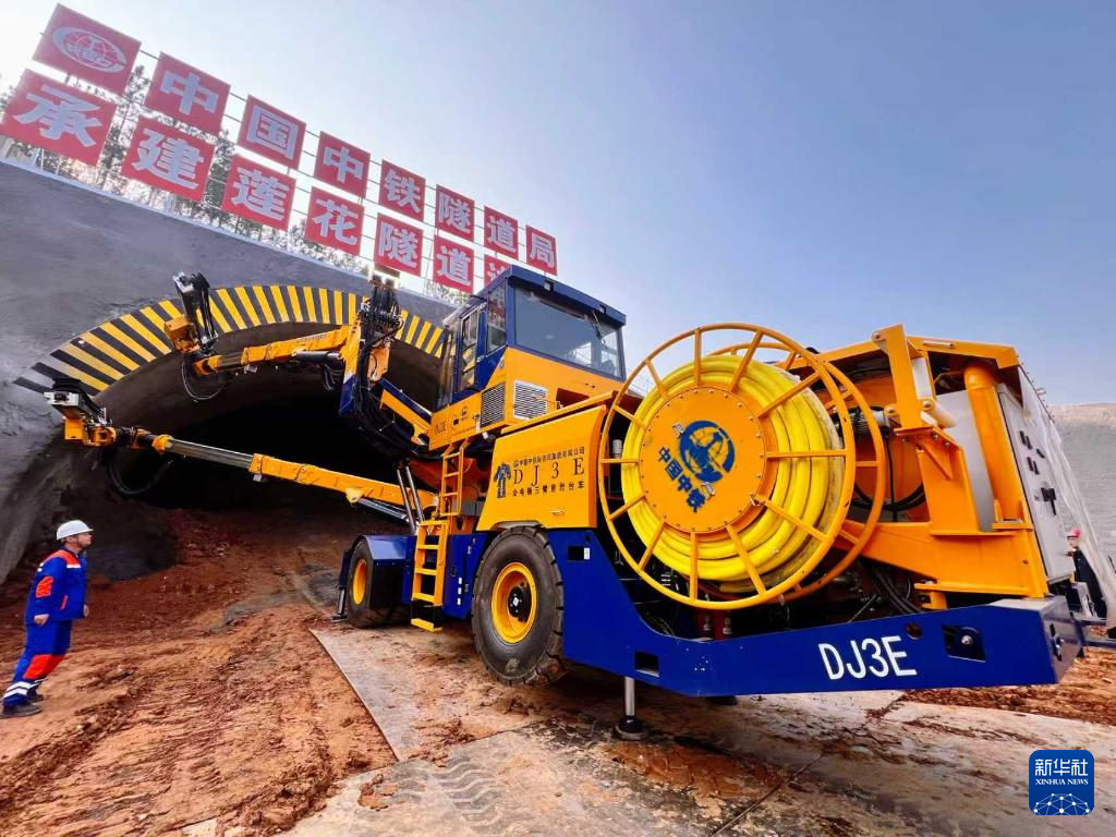 長(zhǎng)贛高鐵江西段主體工程開(kāi)工